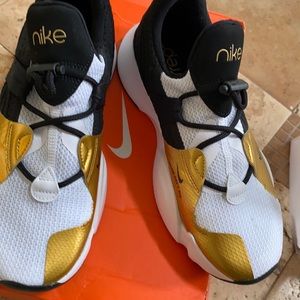 WMNS NIKE SUPERREP GROOVE SIZE 7